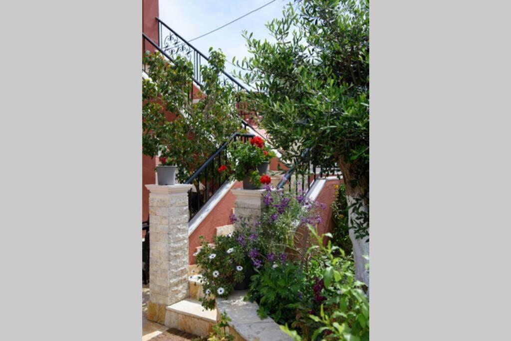 Seaview Cottage - Calmare Petrití Exterior foto